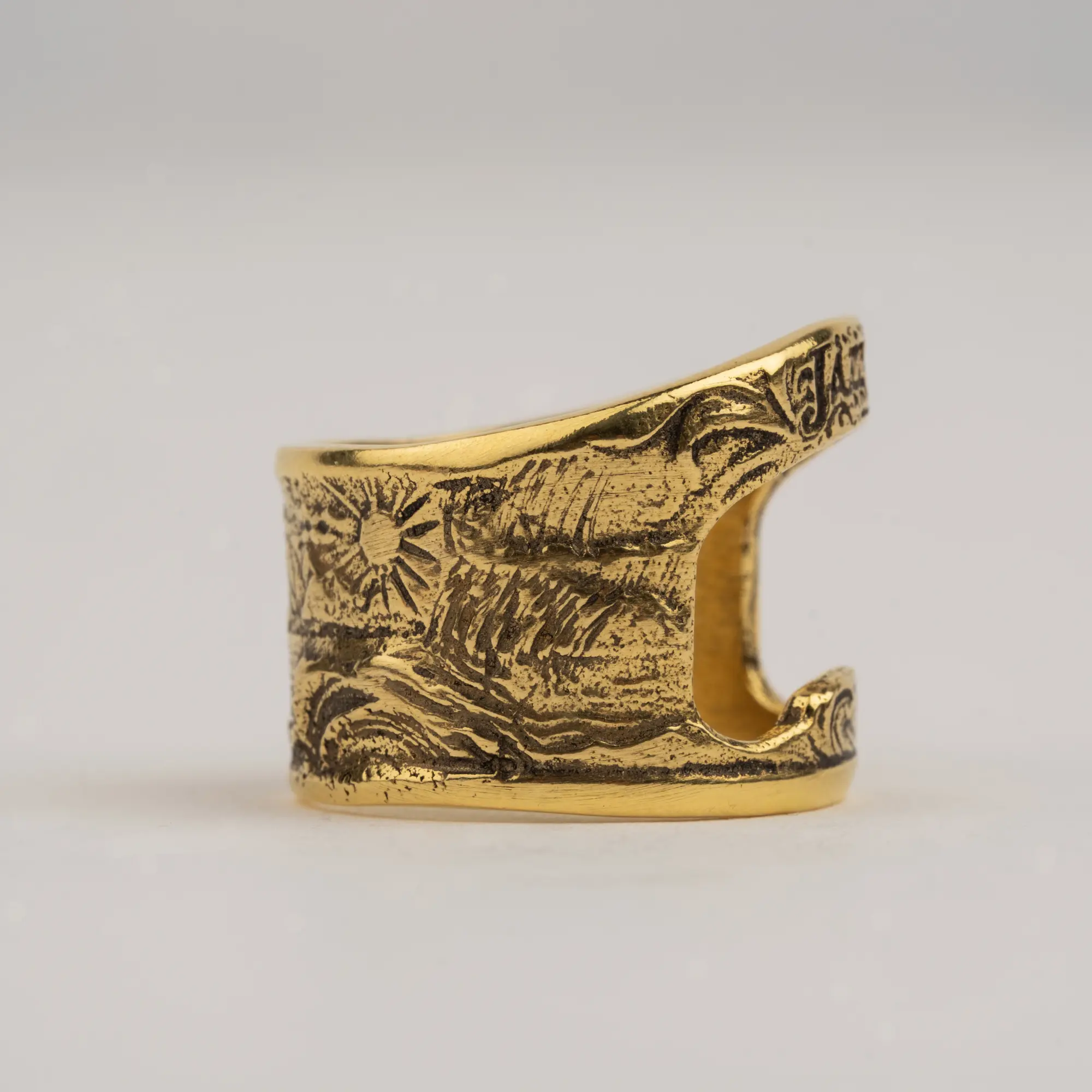 Beer Opener Ring — gold 1